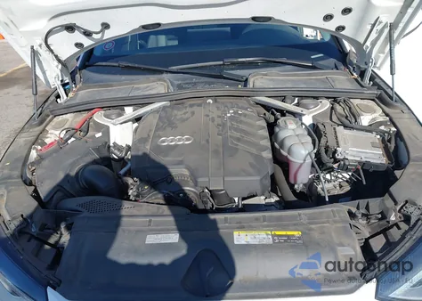 2021 Audi A4 Premium 40 Tfsi Quattro S Tronic z USA, uszkodzony, nr VIN WAUABAF40MN010659